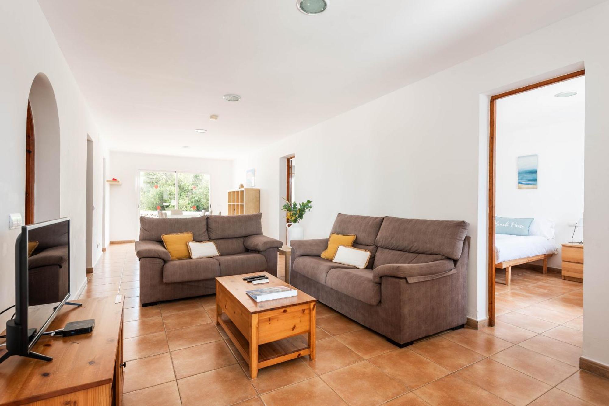 Villa Binisaret I By Mauter Villas 卡拉布兰卡 外观 照片